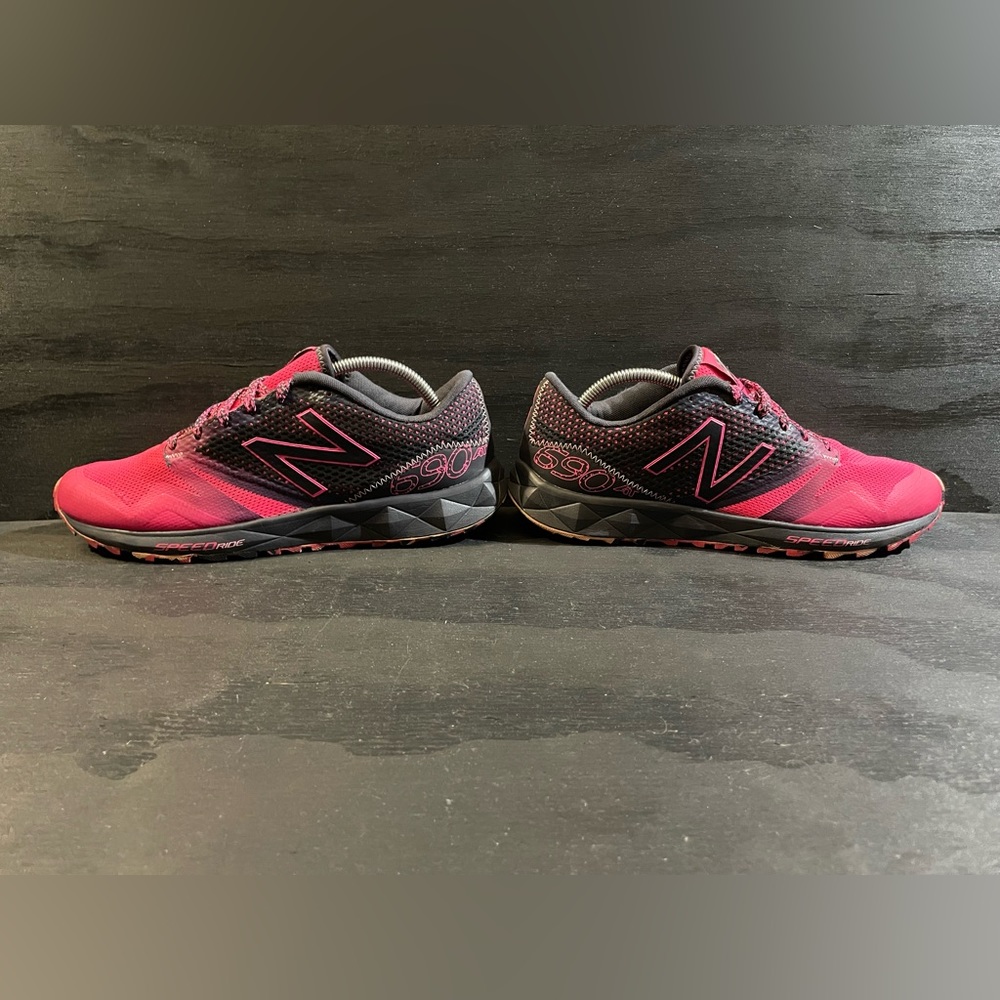 New Balance 690 Women’s Size 11. - Picture 7 of 9